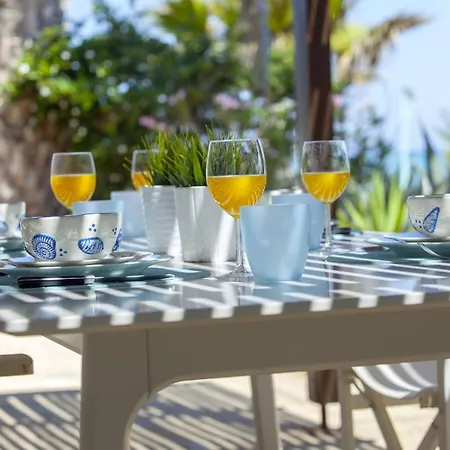 Villa Napa Beachfront