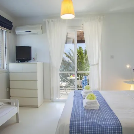 Napa Beachfront Villa Ajía Nápa